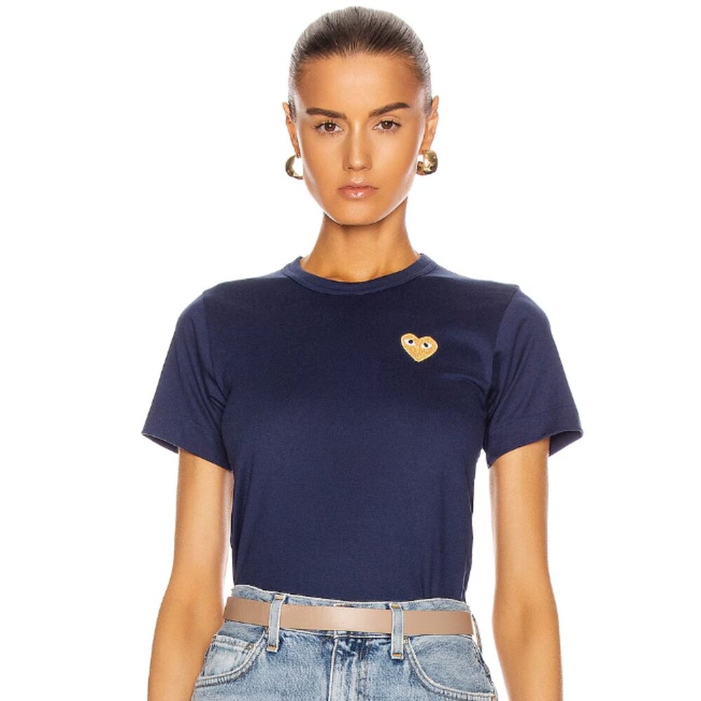 Comme des Garçons PLAY - Short Sleeve Gold Heart Emblem Tee Crew Neck T-Shirt L
